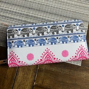“Good luck” elephant wallet